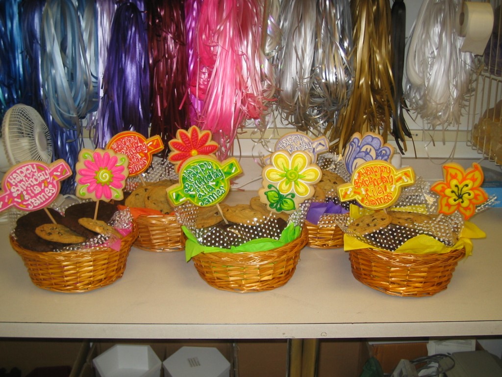 BIRTHDAY FLOWER BASKETS [214] : Cookies by Design Englewood NJ, Cookie Gift  Baskets